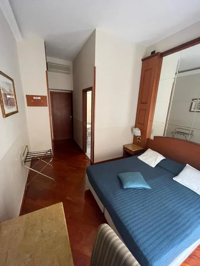 3Rd Floor 69 Manin Street Ξενοδοχείο Ρώμη 0*,